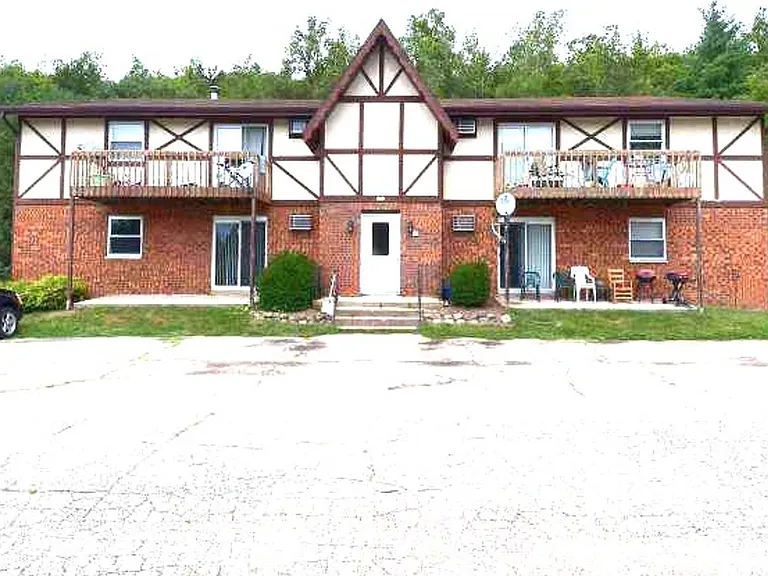 2713 Westview Ct — Photo 2