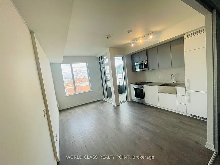 270 Dufferin St #720 — Photo 8