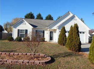 3703 Woodpark Dr, Jamestown, NC 27282