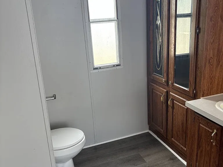 300 Pearl St #9 — Photo 5