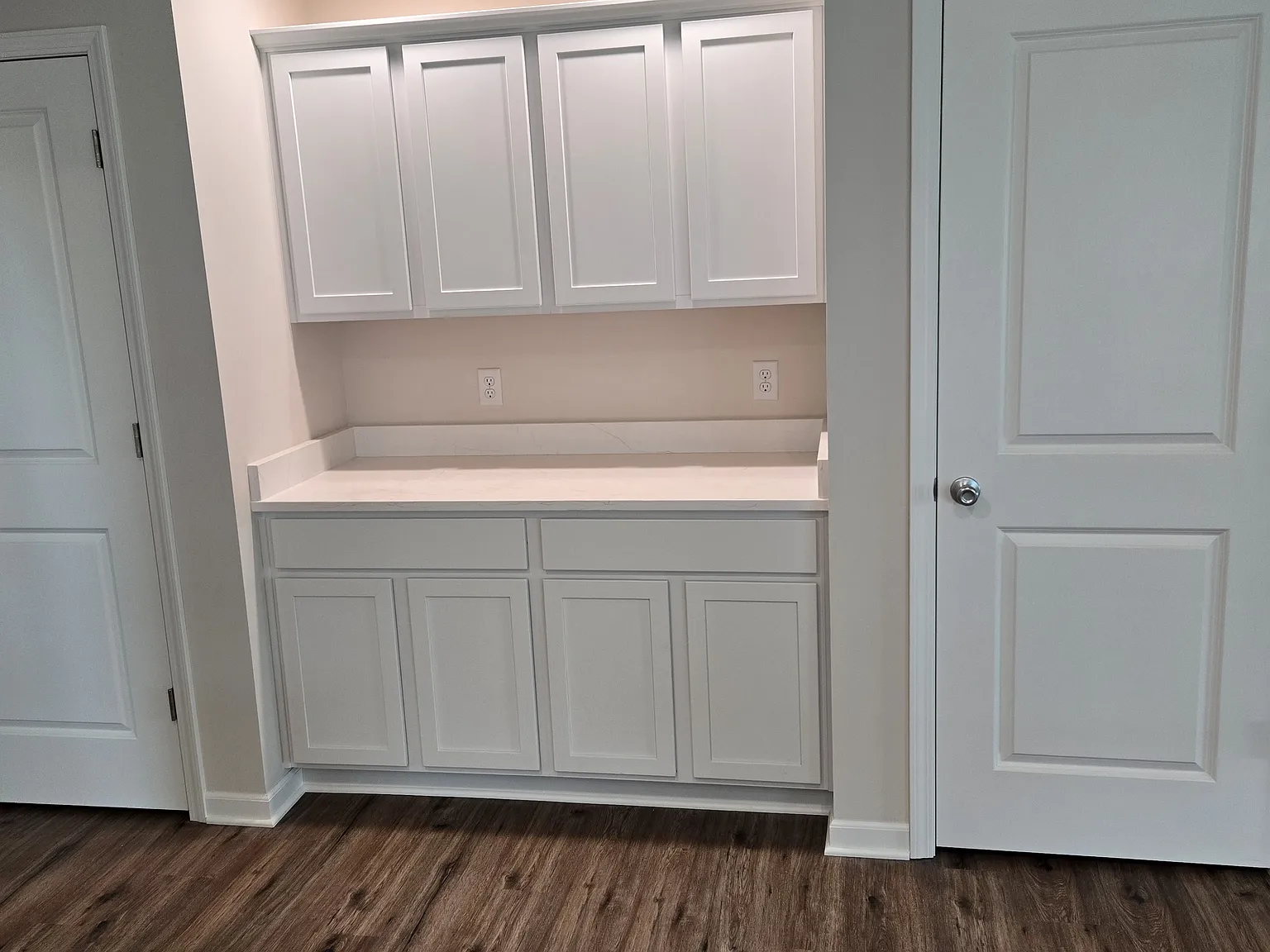 2 bed, 1658 sqft, $2,195 — Photo 3