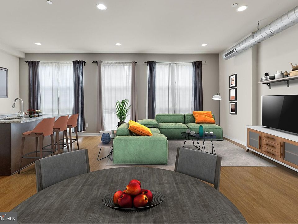1st image of 2422-24 Frankford Ave #1
