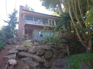 2424 29th Ave W, Seattle, WA 98199