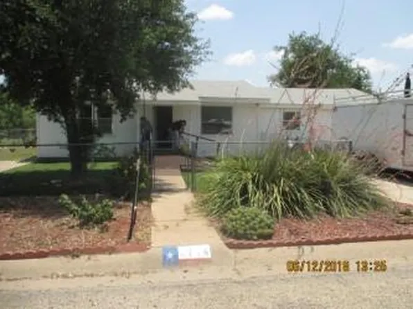 2714 Blum St, San Angelo, TX 76903