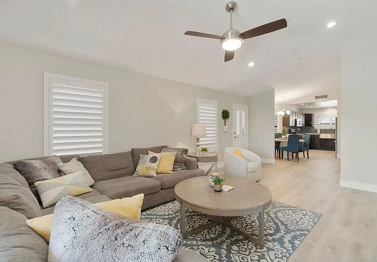 8969 E Aster Dr — Photo 2