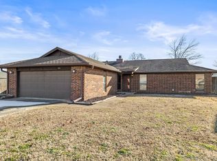 2310 E Fieldstone St, Okmulgee, OK 74447