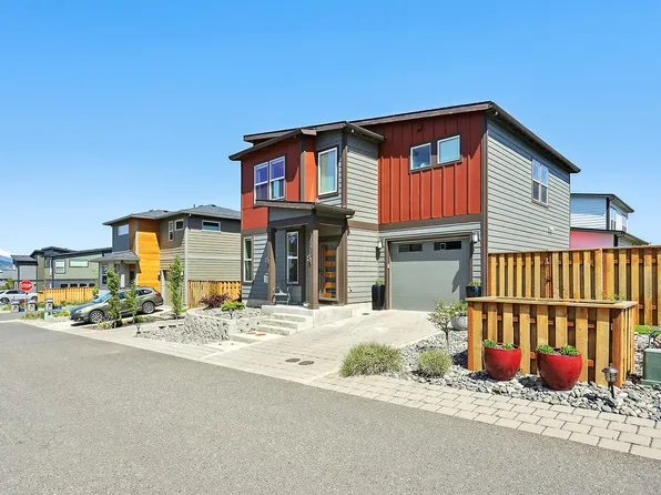 1250 29th St, Hood River, OR 97031