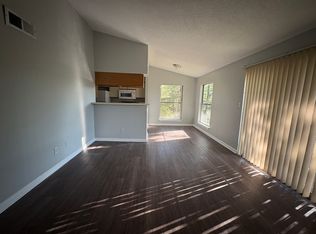 669 Waterville St #113, Waterbury, CT 06710