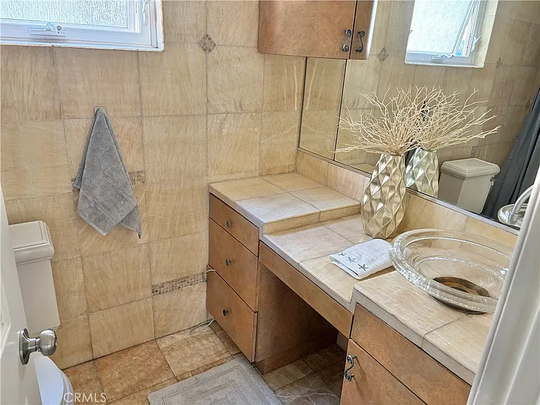 425 S Catalina Ave #4 — Photo 16