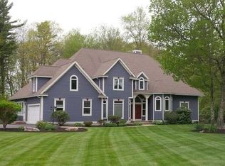 15 Rebekah Ln, Sutton, MA 01590