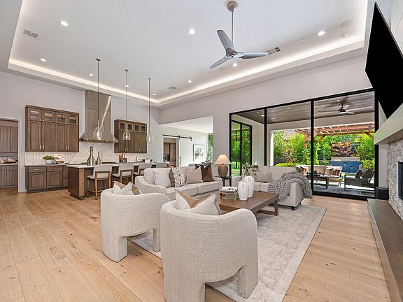 5th image of 8135 Tesoro Pl