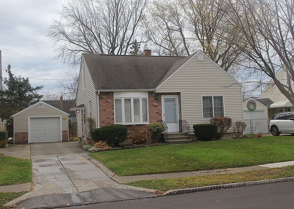 1st image of 257 Orchard Dr