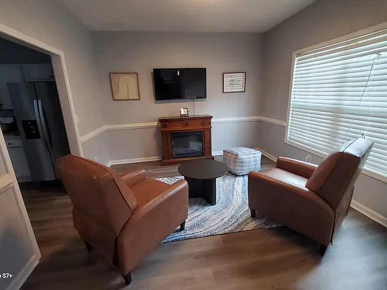 1170 Cliftwood Dr — Photo 6