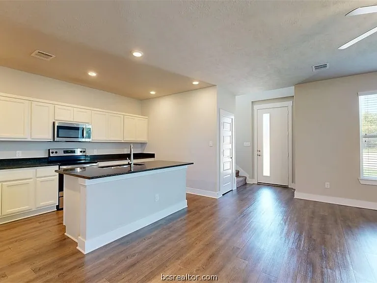 3901 Ws Phillips Pkwy — Photo 8