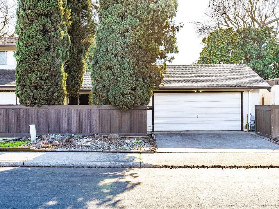 1st image of 2616 El Goya Dr