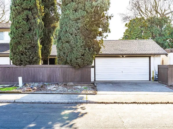 2616 El Goya Dr, Modesto, CA 95354