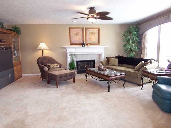 3rd image of 5925 Porter Ln