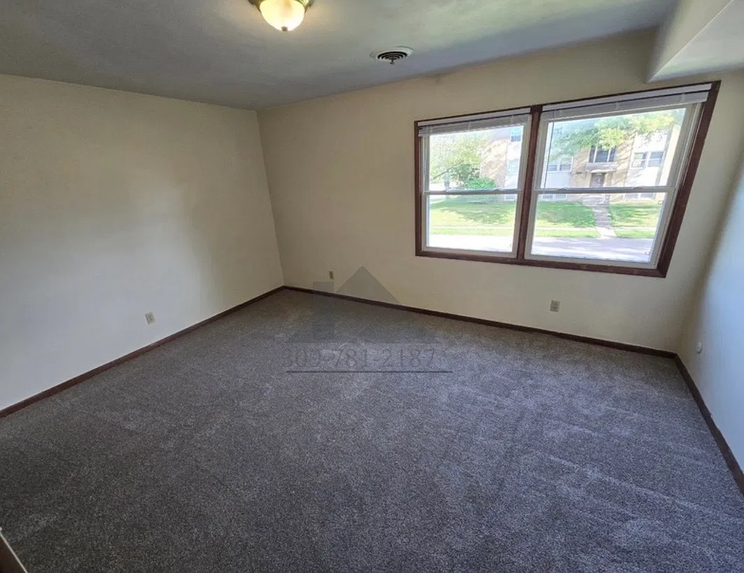 2 bed, 800 sqft, $825 — Photo 2