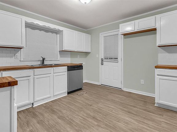 5th image of 415 Forest Hills Dr