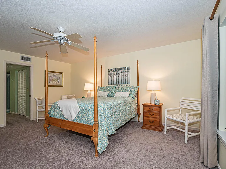 1700 Ocean Dr #201 — Photo 16