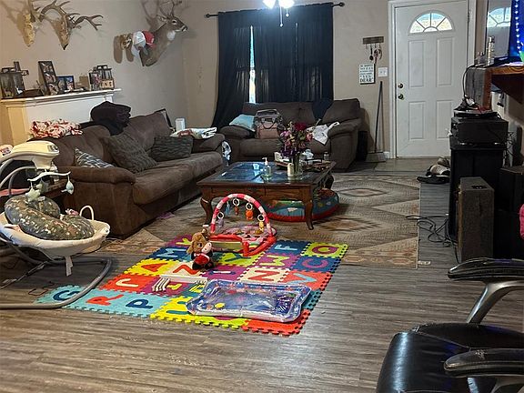 3rd image of 123 Grandview Rd