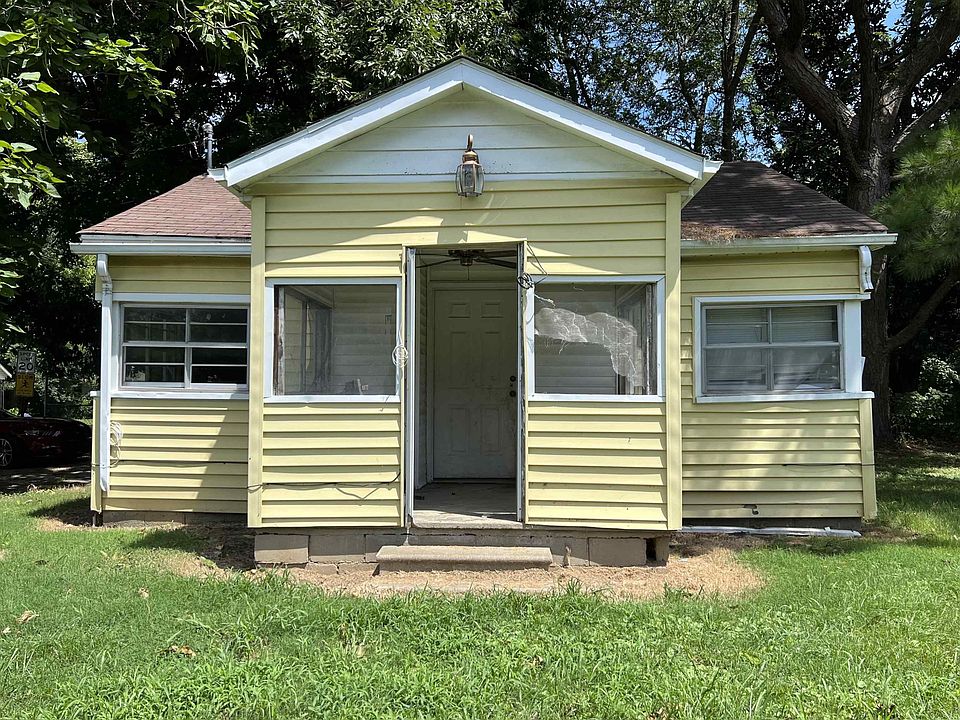 1st image of 1701 Ayers St