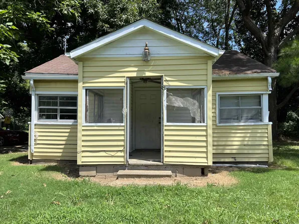 1701 Ayers St, Dyersburg, TN 38024