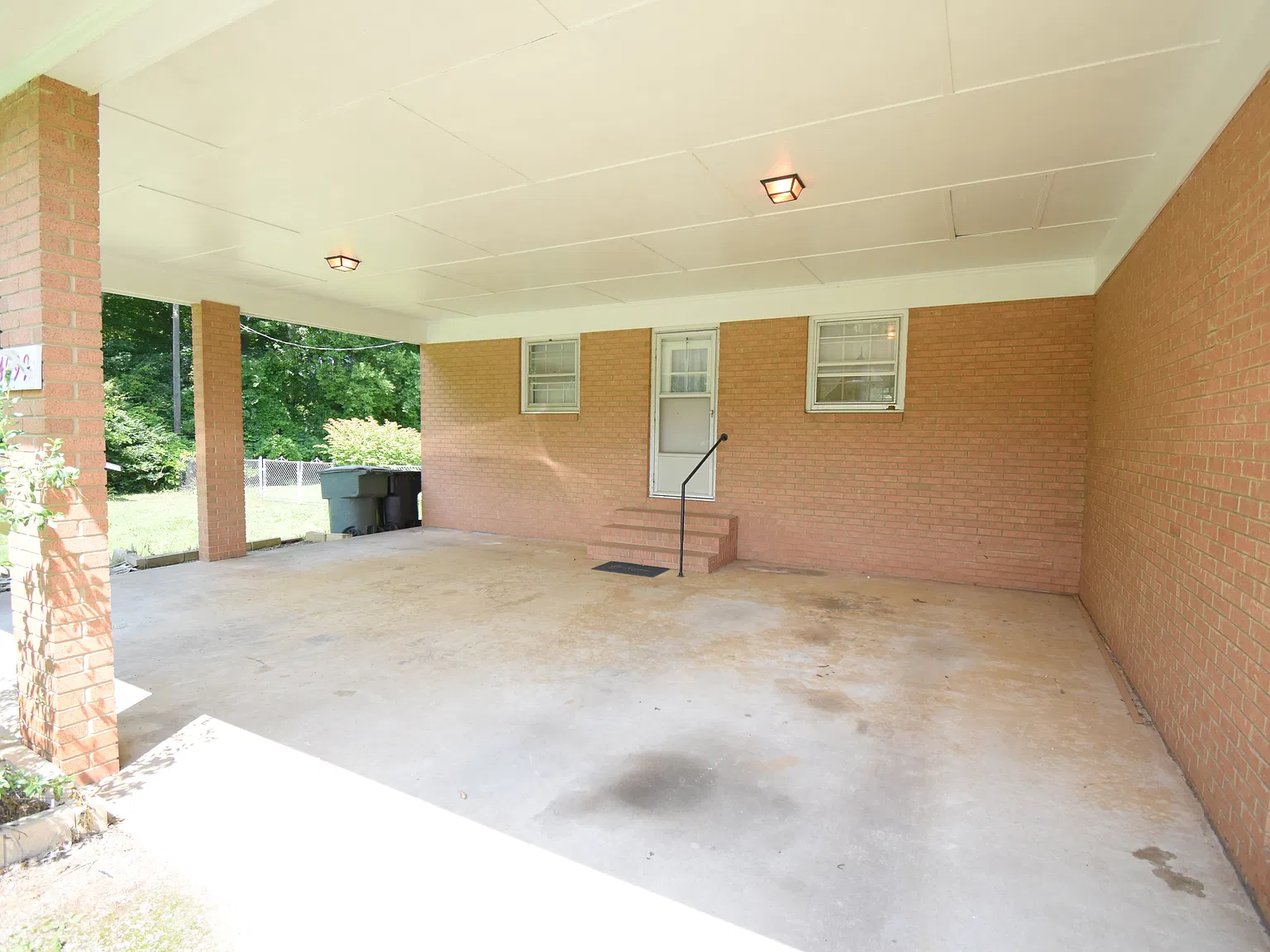 3 bed, 1784 sqft, $1,895 — Photo 3