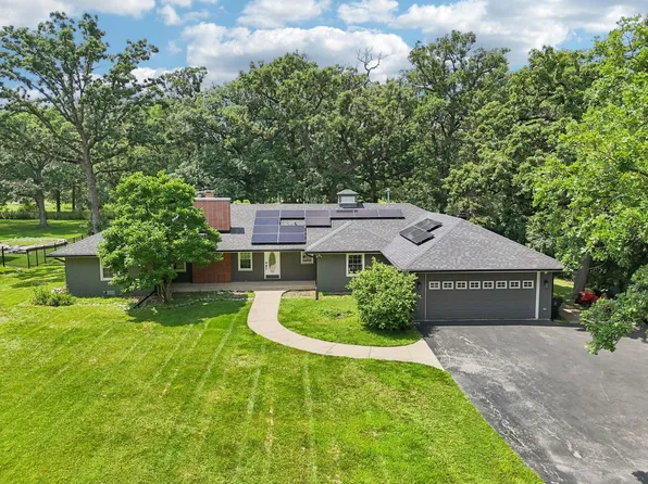 366 Brookhurst Ln, Wood Dale, IL 60191