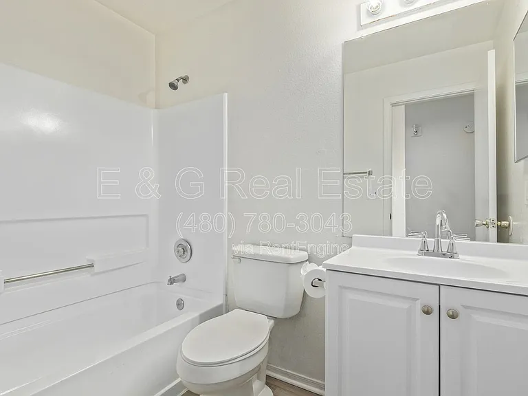 8714 W Amelia Ave — Photo 18