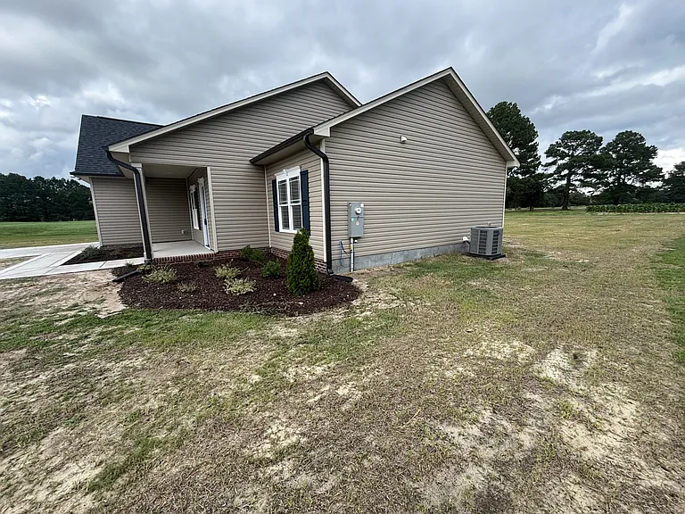 200 Budd Godwin Ln — Photo 17