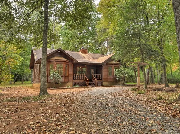 377 Dogwood Way, Blue Ridge, GA 30513