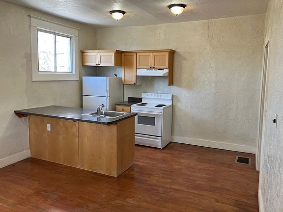 Kitchen / Family Room