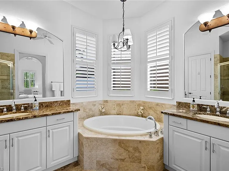 7785 Ashton Rd — Photo 18