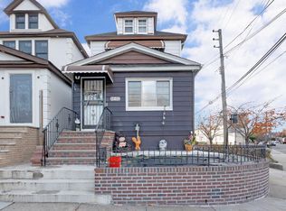 6502 80th St, Middle Village, NY 11379