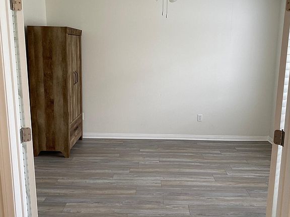 Bed Room or Dinning Room