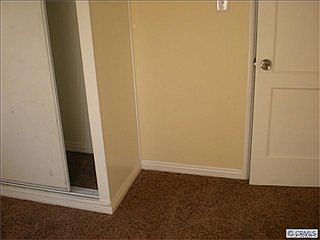 5th image of 10438 Stanford Ave