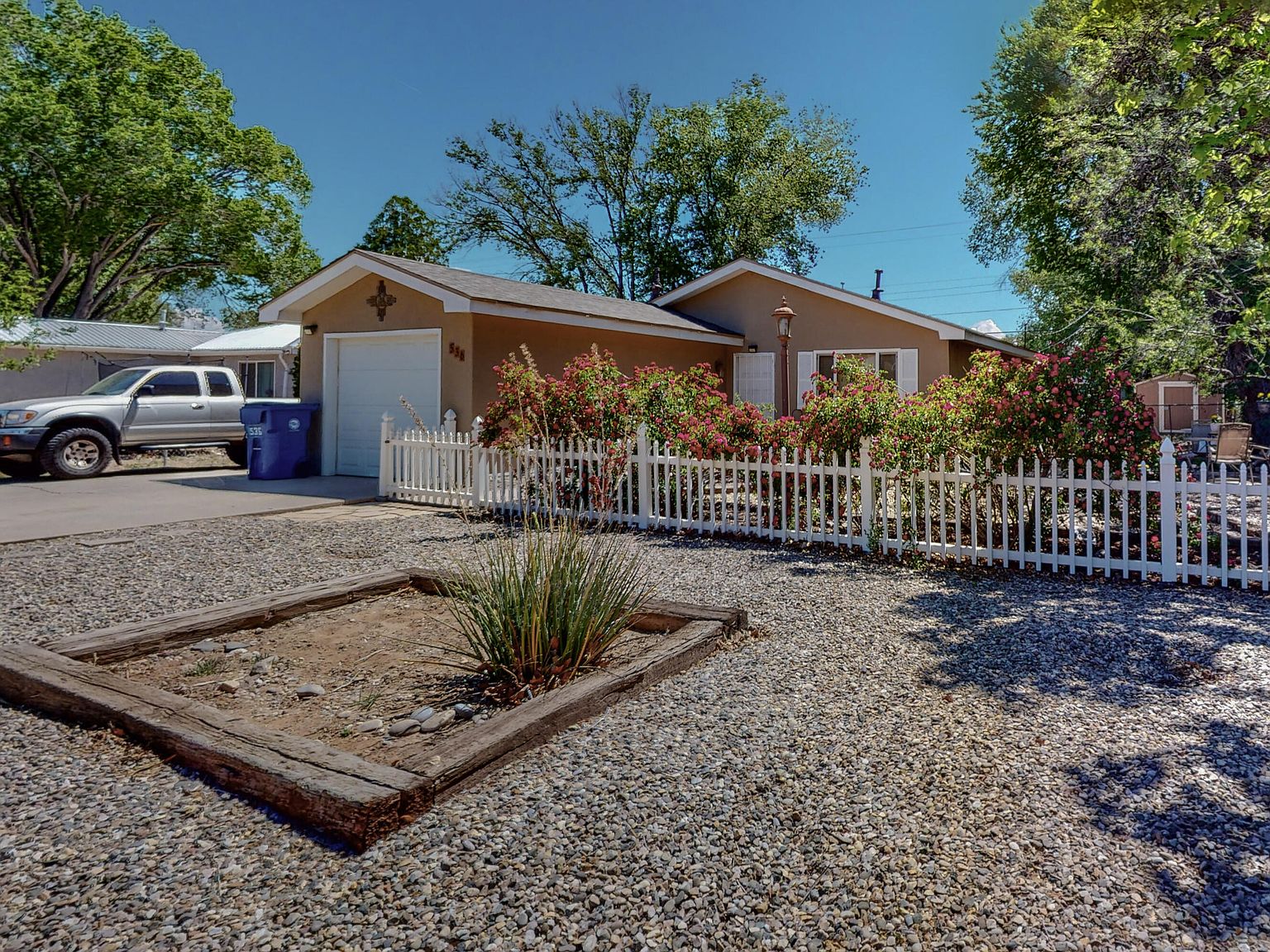 536 Gurule Dr NW, Los Lunas, NM 87031 Zillow