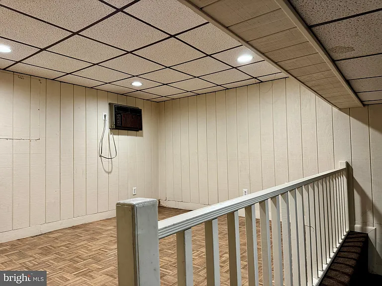 8233 Fairview Rd — Photo 33