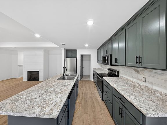 5th image of 1407 Baymeadows Dr