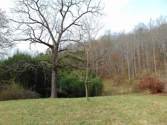 2nd image of 395 Hollandsworth Dr