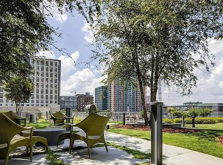 950 W Peachtree St NW #1503 — Photo 18