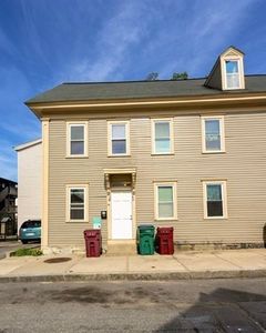 36 Cork St, Lowell, MA, 01854