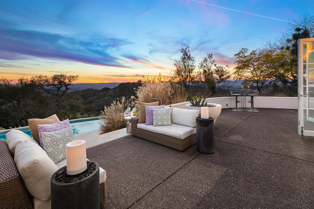 Building Photo - 675 Shiloh Cyn