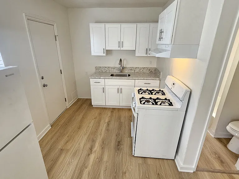 463 1/4 N Boylston St #463-1/4 — Photo 9