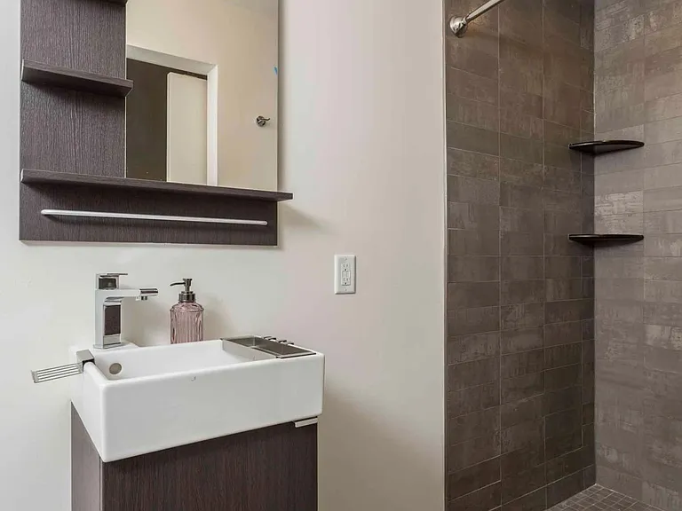 2028 Rittenhouse Sq #102 — Photo 12