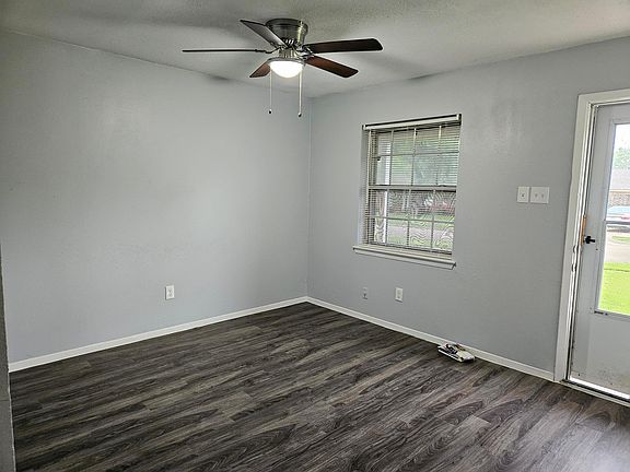 3rd image of 15139 Marsha Dr