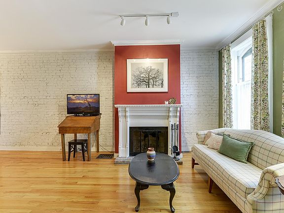 5th image of 3 W 33rd St