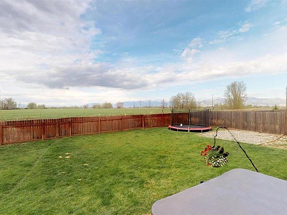 2nd image of 278 Shelter Grove Cir
