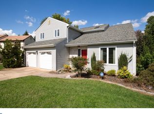 39 Coach Hill Dr, Newark, DE 19711